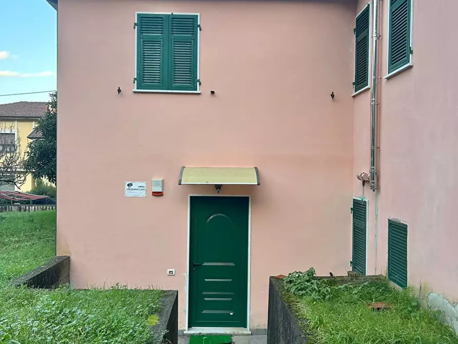Immagine 35 di Villetta a schiera in vendita  a Ameglia