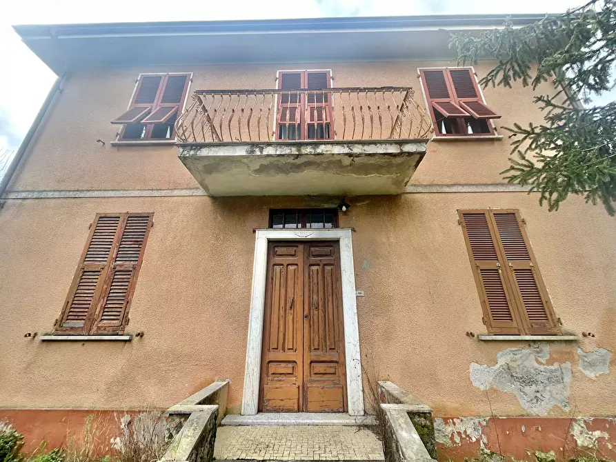 Immagine 3 di Casa bifamiliare in vendita  a Sarzana
