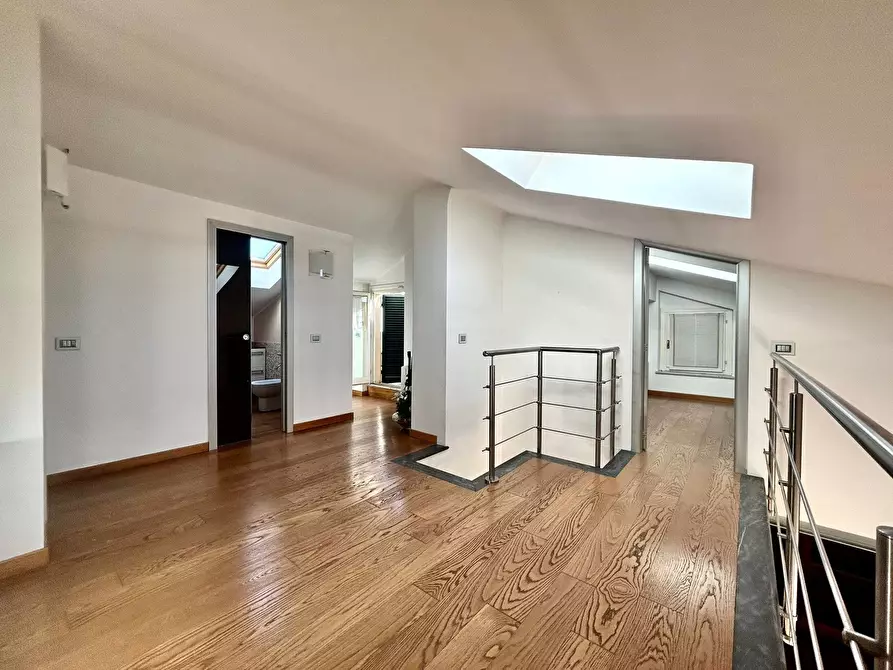 Immagine 32 di Attico in vendita  a Sarzana