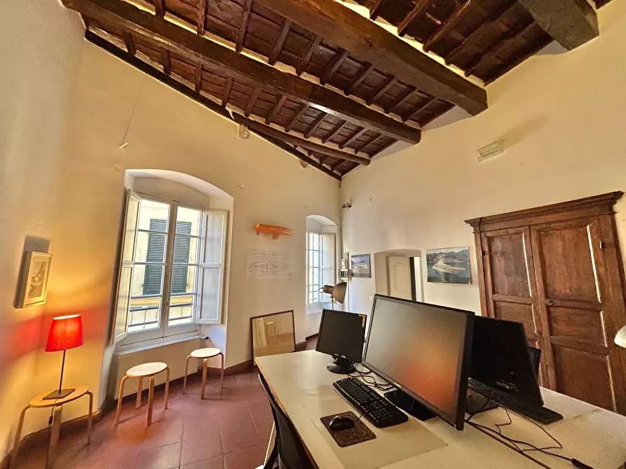 Immagine 13 di Quadrilocale in vendita  a Sarzana