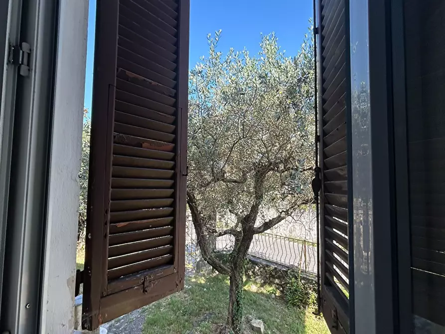 Immagine 27 di Casa indipendente in vendita  a Sarzana