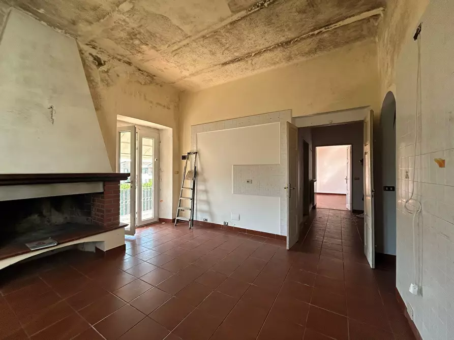 Immagine 31 di Casa indipendente in vendita  a Sarzana