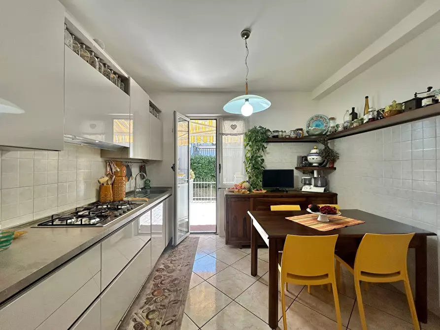 Immagine 34 di Porzione di casa in vendita  a Fosdinovo