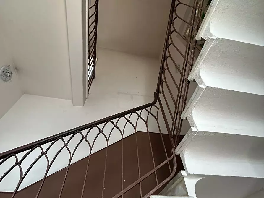 Immagine 29 di Porzione di casa in vendita  a Sarzana