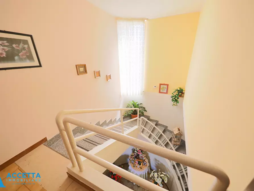 Immagine 18 di Villa in vendita  in Via Torpediniere a Taranto