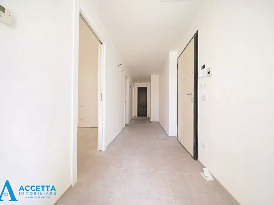 Immagine 10 di Quadrilocale in vendita  in Via Criscuolo 1 a Taranto