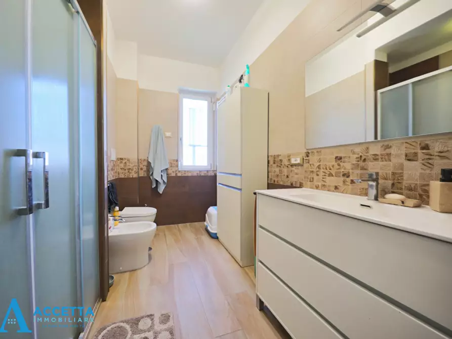 Immagine 9 di Villa in vendita  in Via Lappane a Taranto
