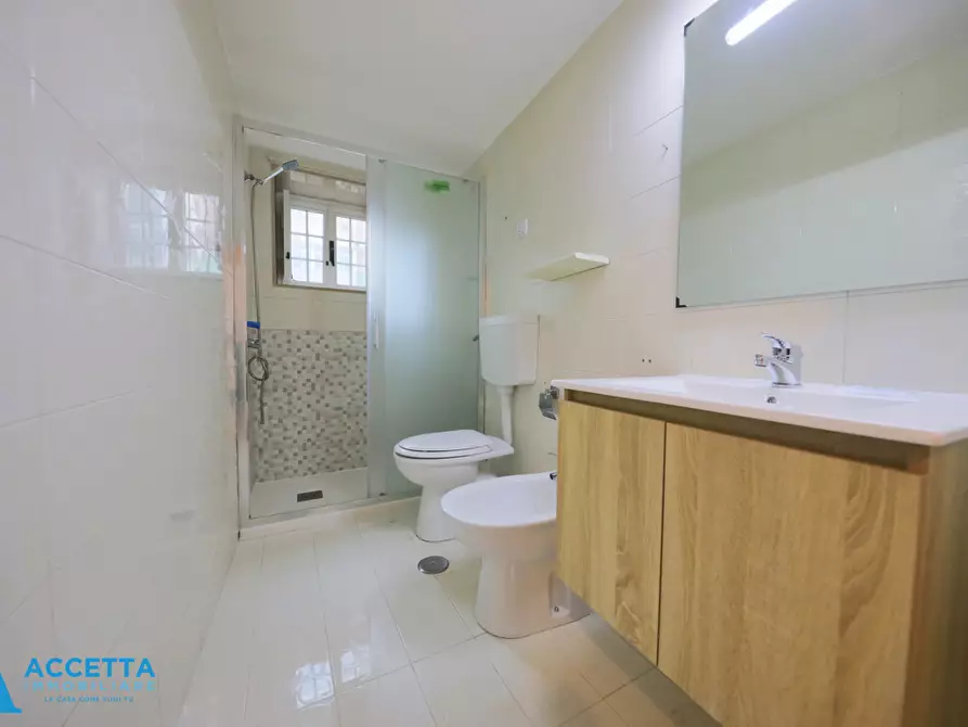 Immagine 21 di Monolocale in vendita  in Via Friuli 11 a Taranto