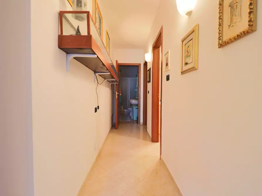 Immagine 10 di Quadrilocale in vendita  in Via Salinella 5 a Taranto