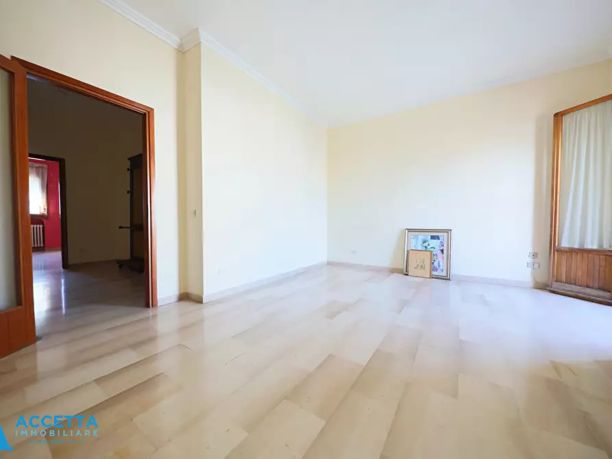 Immagine 7 di Trilocale in vendita  in Via Ugo De Carolis 10 a Taranto
