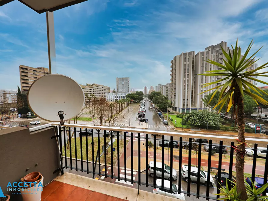 Immagine 11 di Trilocale in vendita  in Viale Magna Grecia 104 a Taranto