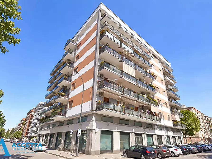 Immagine 1 di Trilocale in vendita  in Via Sibari 9 a Taranto