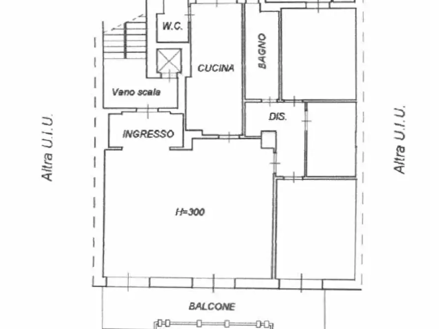 Immagine 26 di Quadrilocale in vendita  in Piazza Giovanni XXIII 13 a Taranto