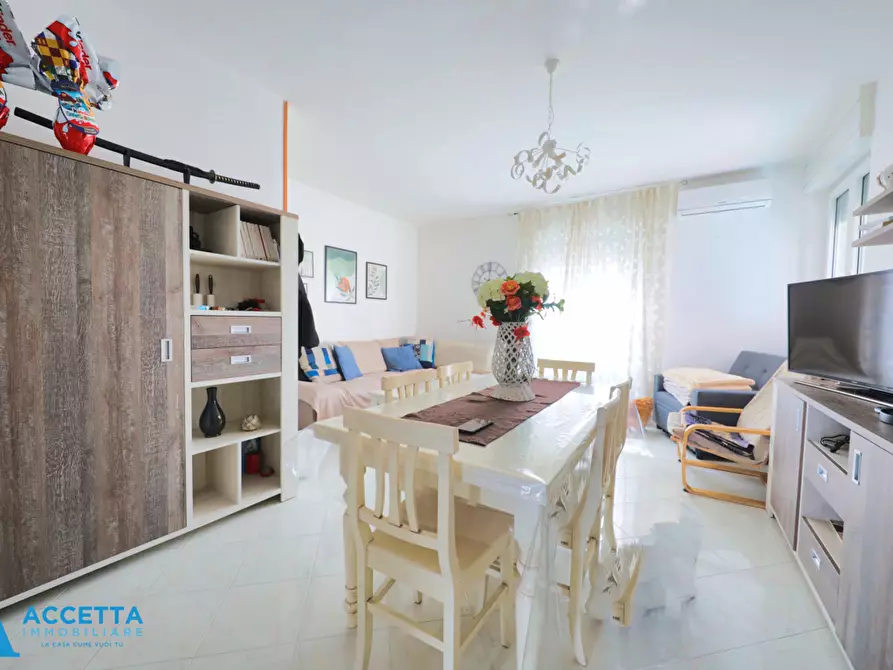 Immagine 8 di Quadrilocale in vendita  in Via Giovanni Borraccino 8 a Taranto