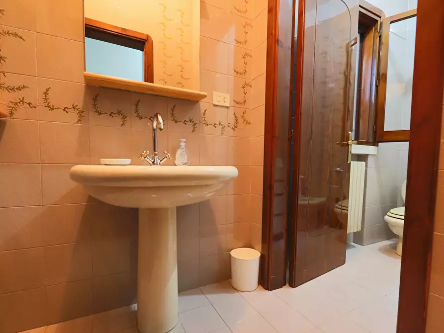 Immagine 17 di Villa in vendita  in Via Girasoli 292 a Taranto