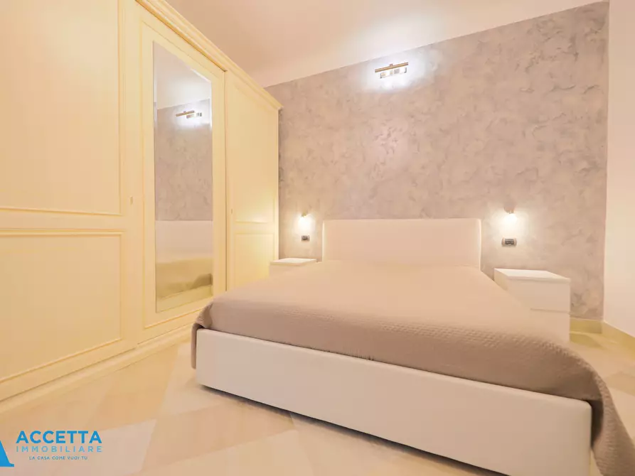 Immagine 9 di Trilocale in vendita  in Via Diego Peluso 38 a Taranto