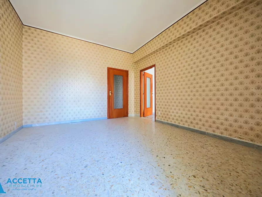 Immagine 11 di Quadrilocale in vendita  in Viale Liguria 38 a Taranto