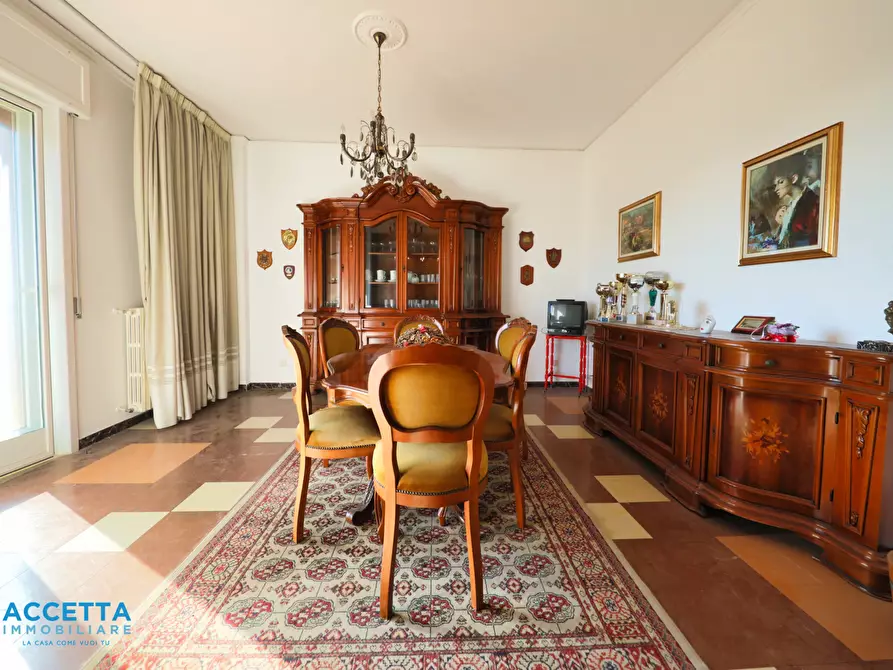 Immagine 4 di Trilocale in vendita  in Piazza Pio X 42 a Taranto