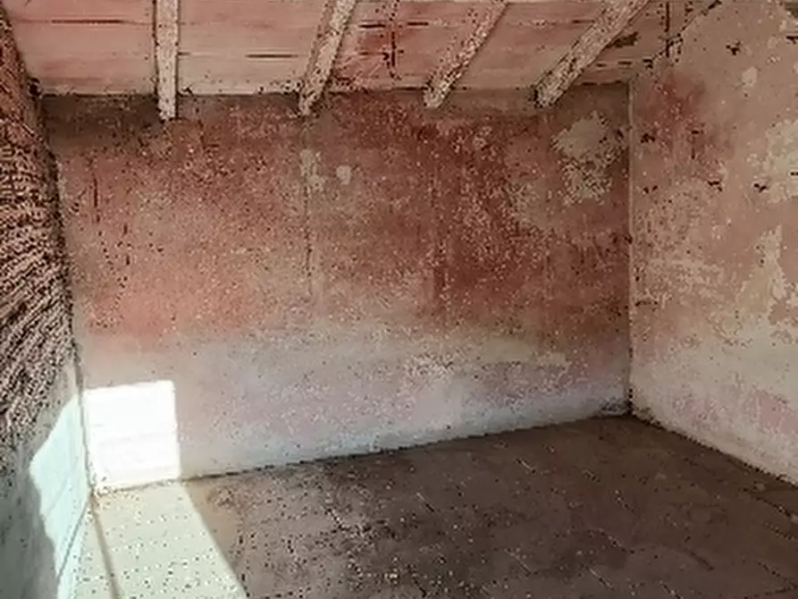 Immagine 19 di Magazzino in vendita  in Via Malvicino a Castel San Giovanni