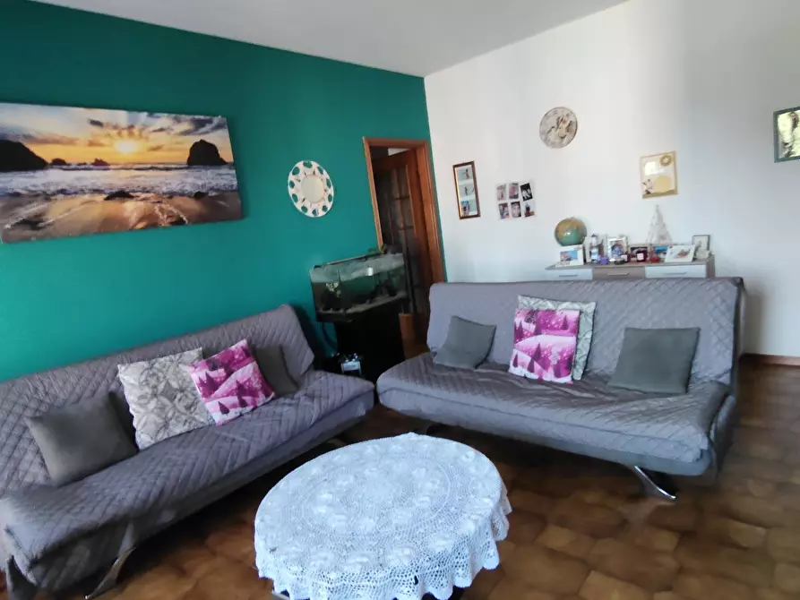 Immagine 4 di Trilocale in vendita  in Via Luigi Einaudi a Castel San Giovanni