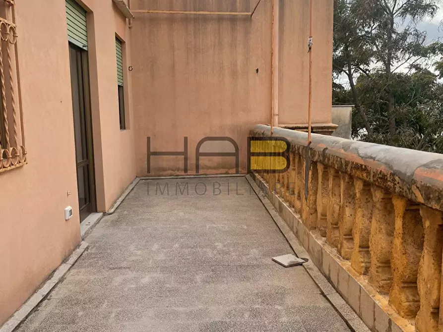 Immagine 6 di Bilocale in affitto  a Erice