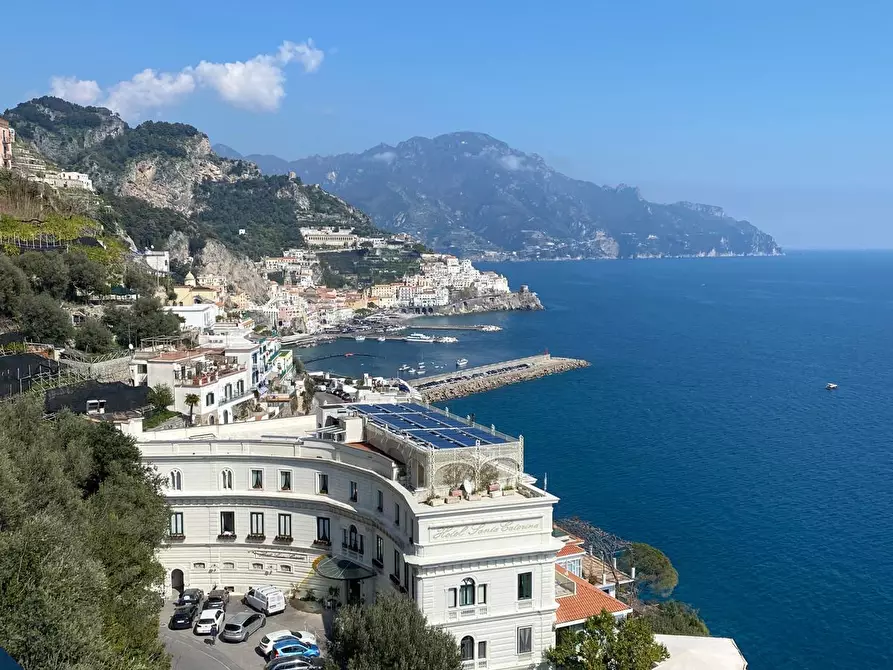 Immagine 22 di Pentalocale in vendita  in Via Mauro Comite 8 a Amalfi