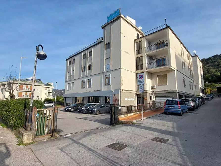 Immagine 6 di Ufficio in vendita  in Via Sabato Visco 24a a Salerno