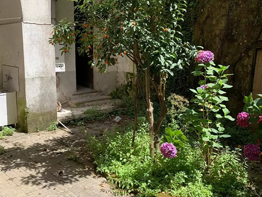 Immagine 8 di Trilocale in vendita  in Via Alberto troisi a Cava De' Tirreni