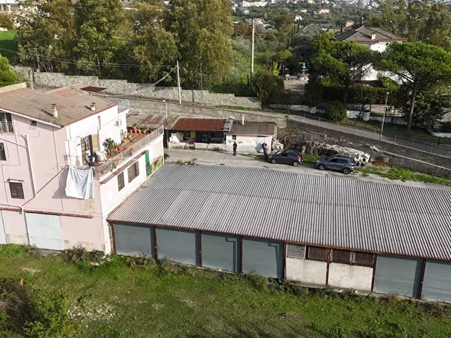 Immagine 15 di Casa trifamiliare in vendita  in via del giubileo duemila 8 a Giffoni Valle Piana