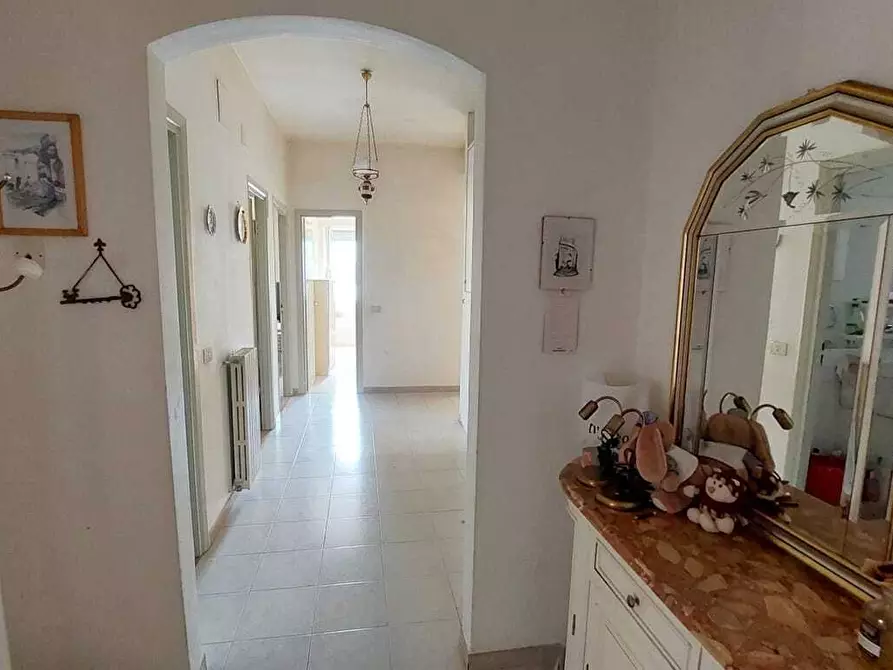 Immagine 8 di Quadrilocale in vendita  in Via XX Settembre 61 a Salerno