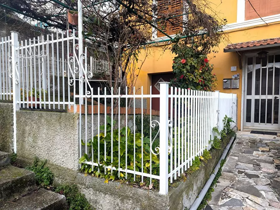 Immagine 41 di Trilocale in vendita  in Via Natale Gallino 76A a Genova