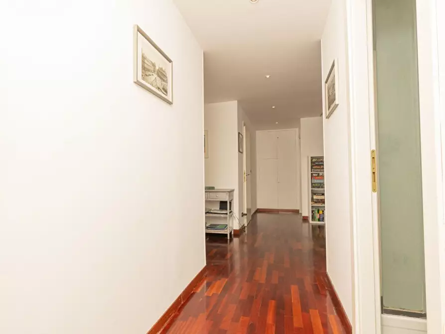 Immagine 36 di Bilocale in vendita  in Via Fratelli Gazzo a Genova