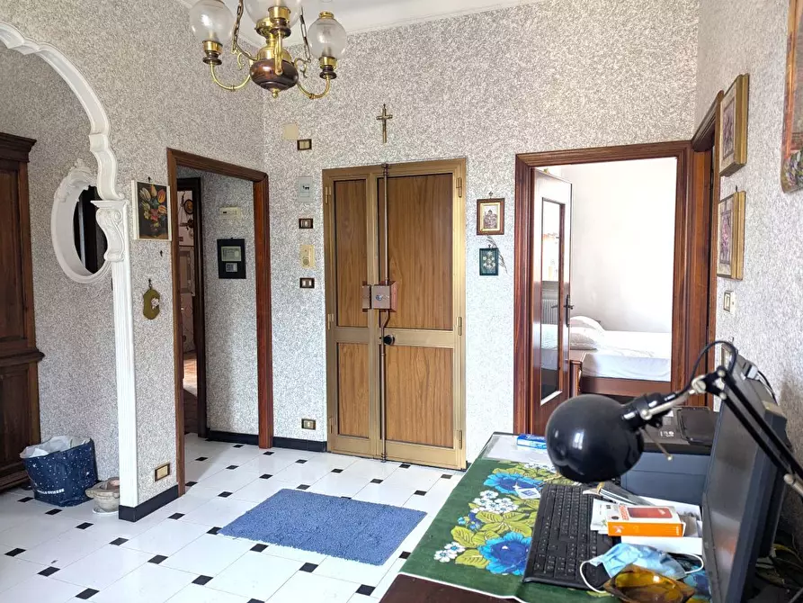 Immagine 13 di Trilocale in vendita  in Via Natale Gallino 76A a Genova