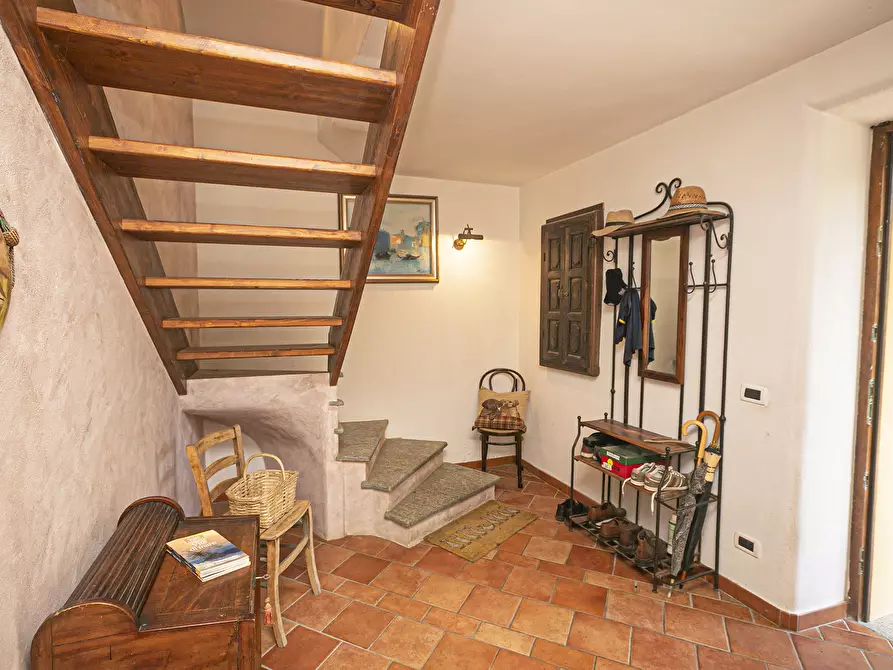 Immagine 21 di Villa in vendita  in Via privata Scanduè 23 a Serra Riccò