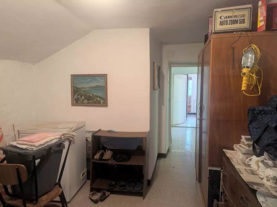 Immagine 16 di Quadrilocale in vendita  in Via Fiume 187 a Mignanego