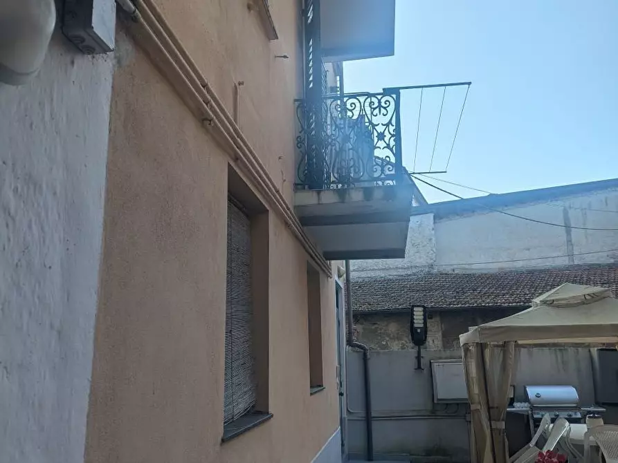 Immagine 2 di Bilocale in vendita  in Via Vittorio Veneto a Busalla