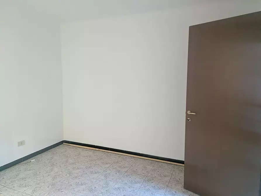 Immagine 17 di Bilocale in vendita  in Via Vittorio Veneto a Busalla