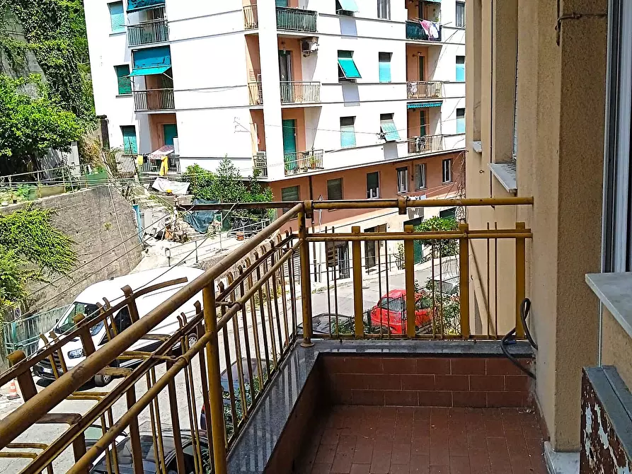 Immagine 7 di Bilocale in vendita  in Via Pierino Negrotto Cambiaso 4B a Genova