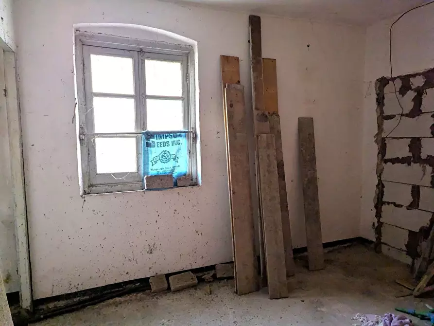 Immagine 28 di Bilocale in vendita  in Via Vittorio Veneto a Busalla