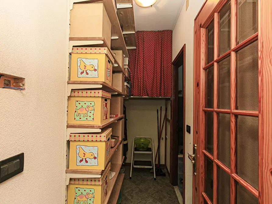 Immagine 32 di Quadrilocale in vendita  in Via Ennio Del Monte 5 a Campomorone