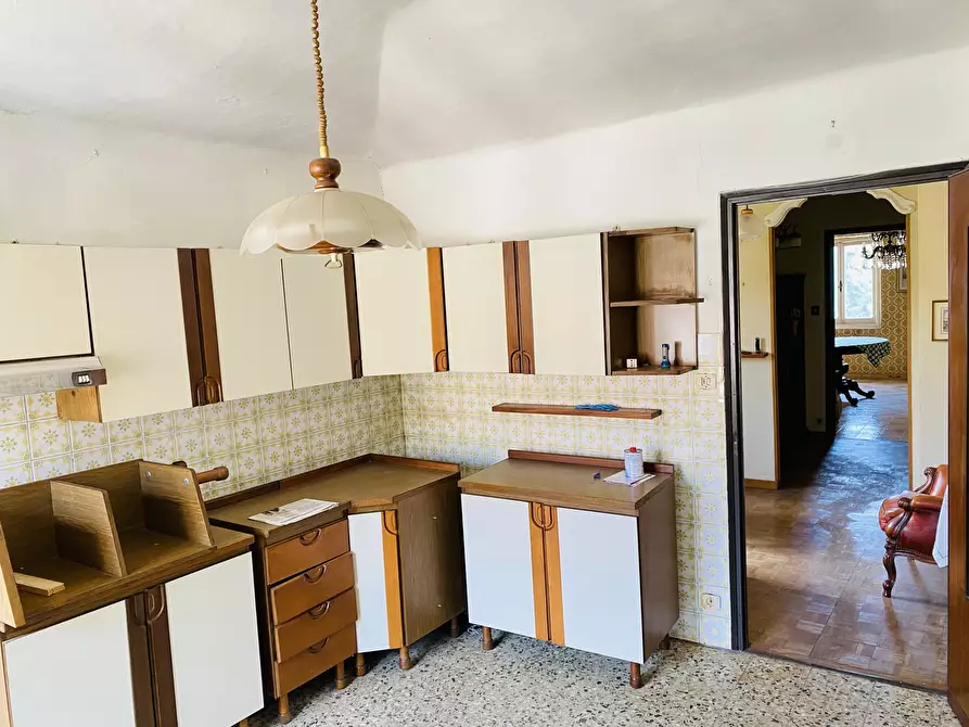 Immagine 25 di Trilocale in vendita  in Via Martiri della Libertà 6 a Campomorone