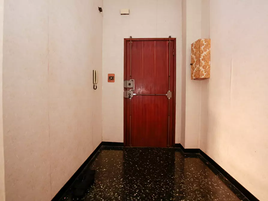 Immagine 45 di Pentalocale in vendita  in Via Paolo Anfossi 68c a Genova