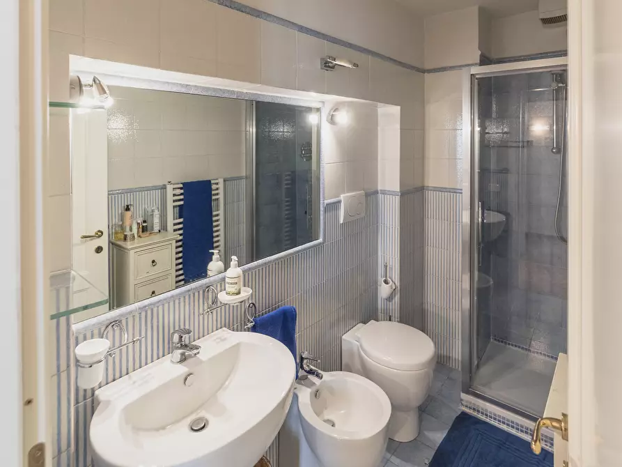 Immagine 12 di Bilocale in vendita  in Viale Nazario Sauro 5 a Siena