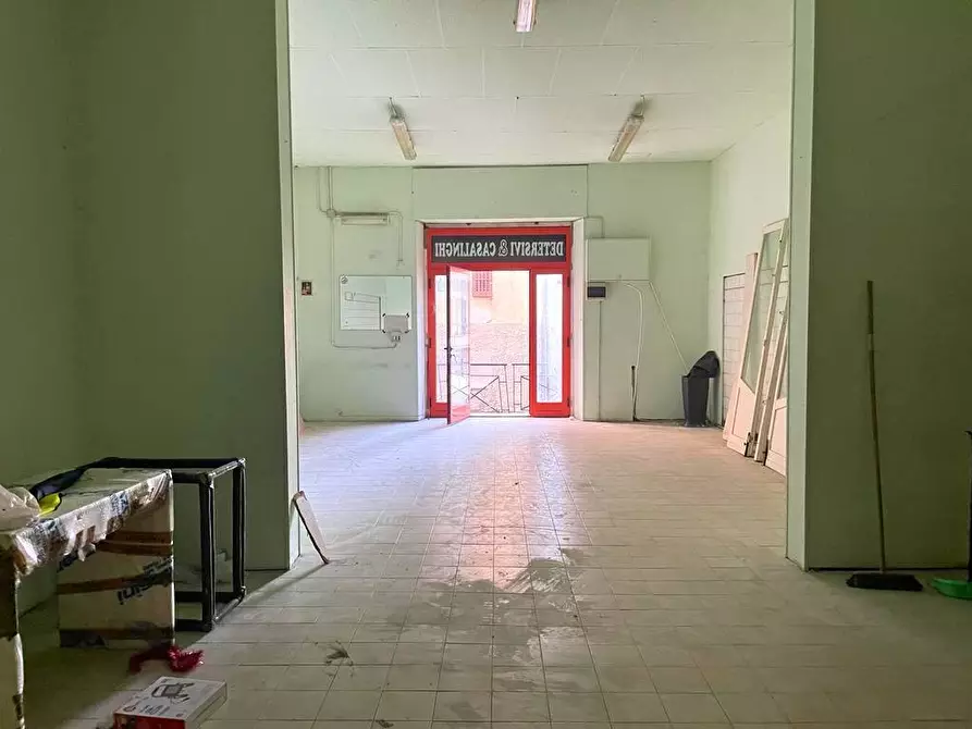 Immagine 4 di Locale commerciale in vendita  a Monte Argentario