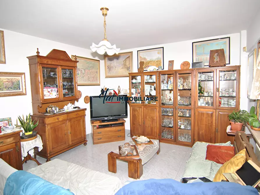 Immagine 4 di Casa bifamiliare in vendita  in Via F. Rontini 10 a Livorno