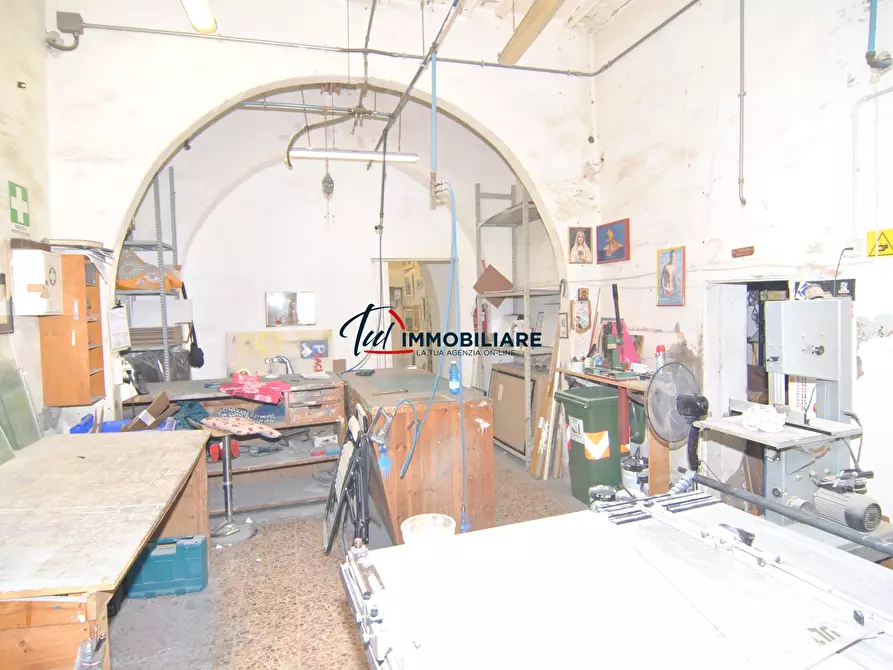 Immagine 3 di Trilocale in vendita  in Corso Amedeo 240 a Livorno