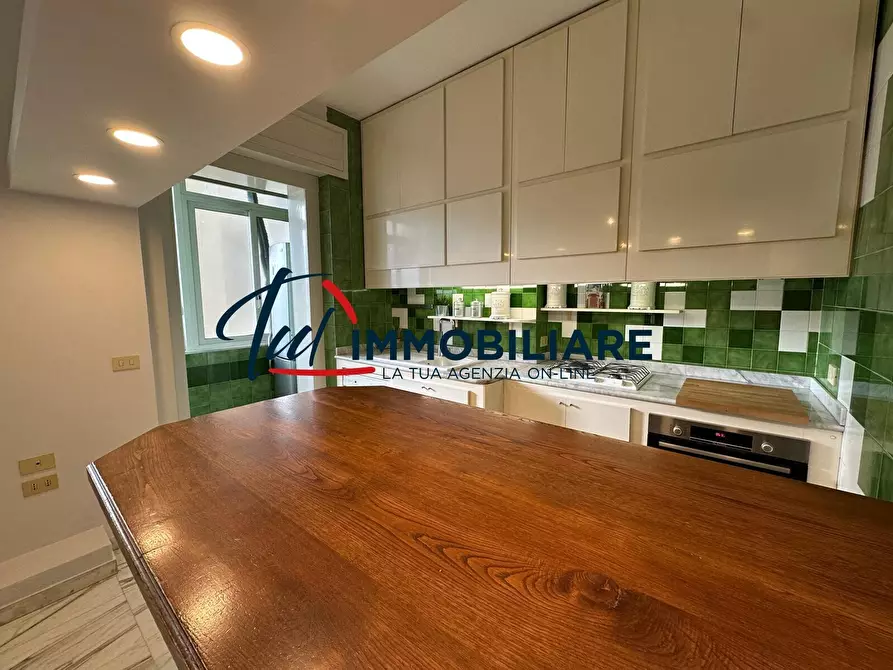 Immagine 11 di Pentalocale in vendita  in Viale Fabbricotti 106 a Livorno