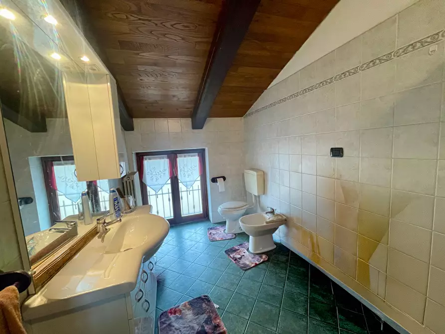 Immagine 18 di Villa in vendita  in Via Arezzana 3 a Mombarcaro