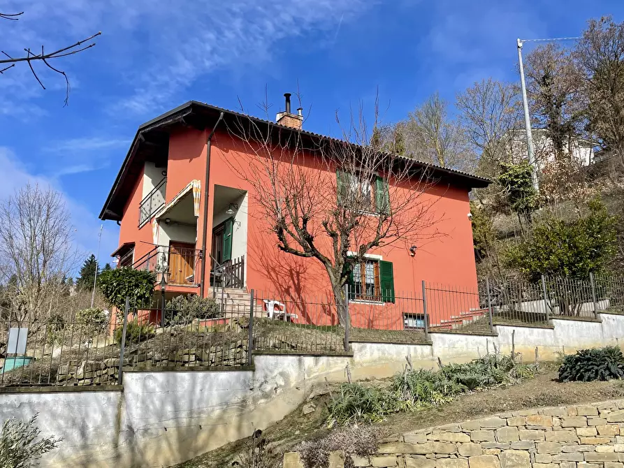 Immagine 3 di Villa in vendita  in Via Arezzana 3 a Mombarcaro