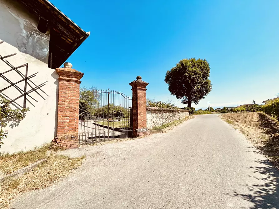 Immagine 31 di Rustico / casale in vendita  in Borgata Piancerreto Sottano 8 a Dogliani